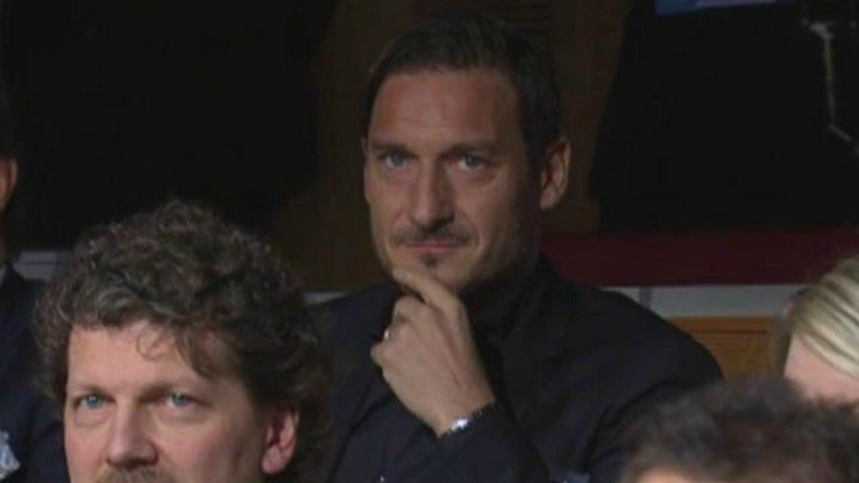 Totti durante el sorteo de la Champions