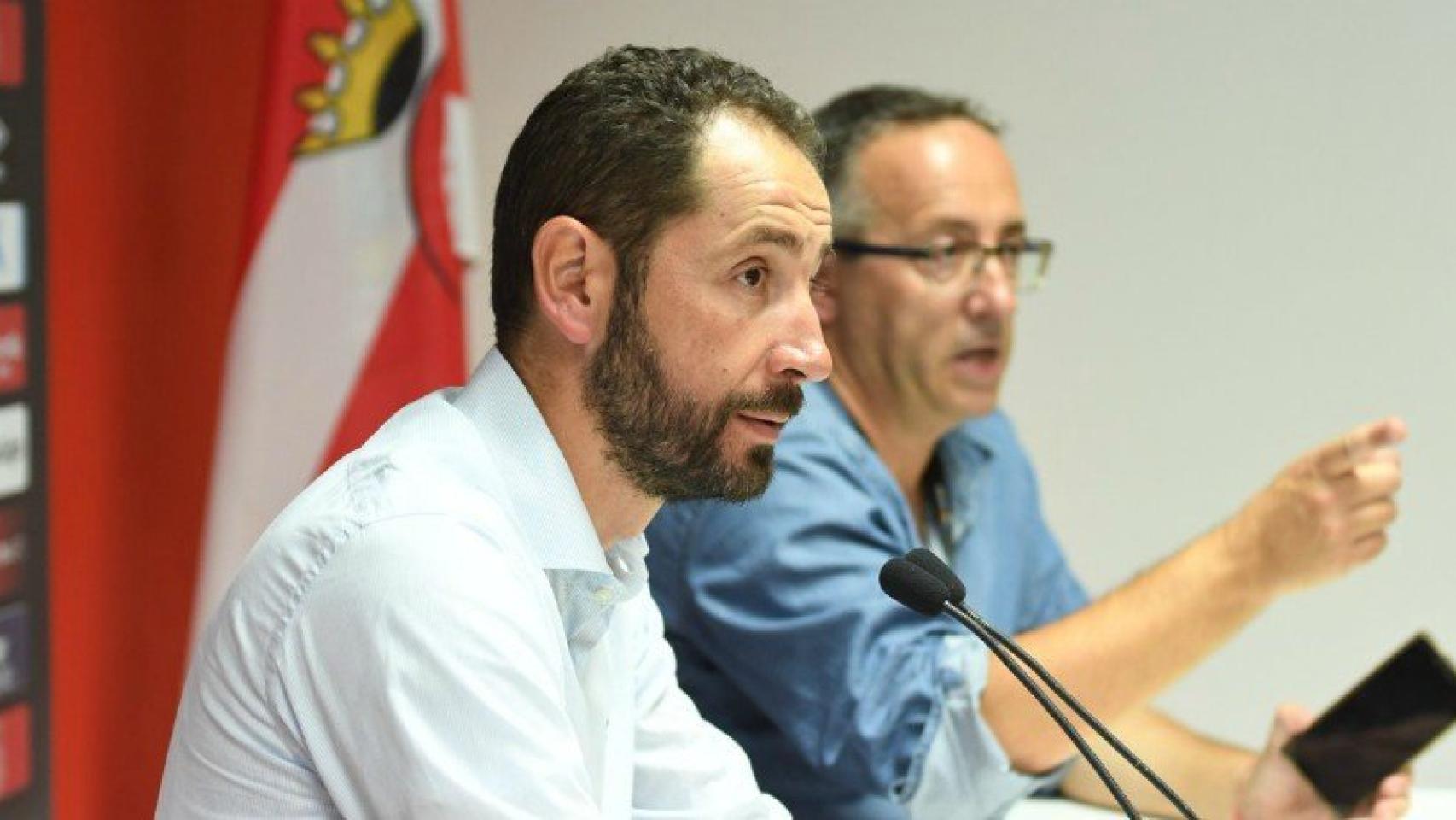 Machín, en rueda de prensa. Foto. Twitter (@GironaFC)