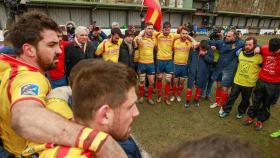 Los jugadores españoles lloran tras caer ante Bélgica.