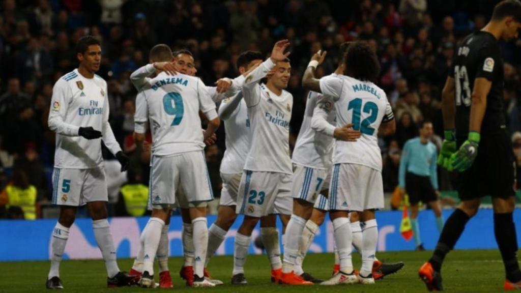 Celebración en el Santiago Bernabéu por la victoria contra el Girona. Foto: Pedro Rodriguez/El Bernabéu