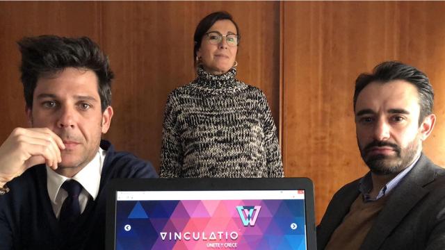 Los tres socios de Vinculatio, la plataforma virtual para conectar y valorar a profesionales jurídicos. / INNOVADORES.