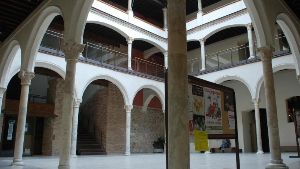 El interior de la Facultad de Ciencias Jurídicas y Sociales de Toledo