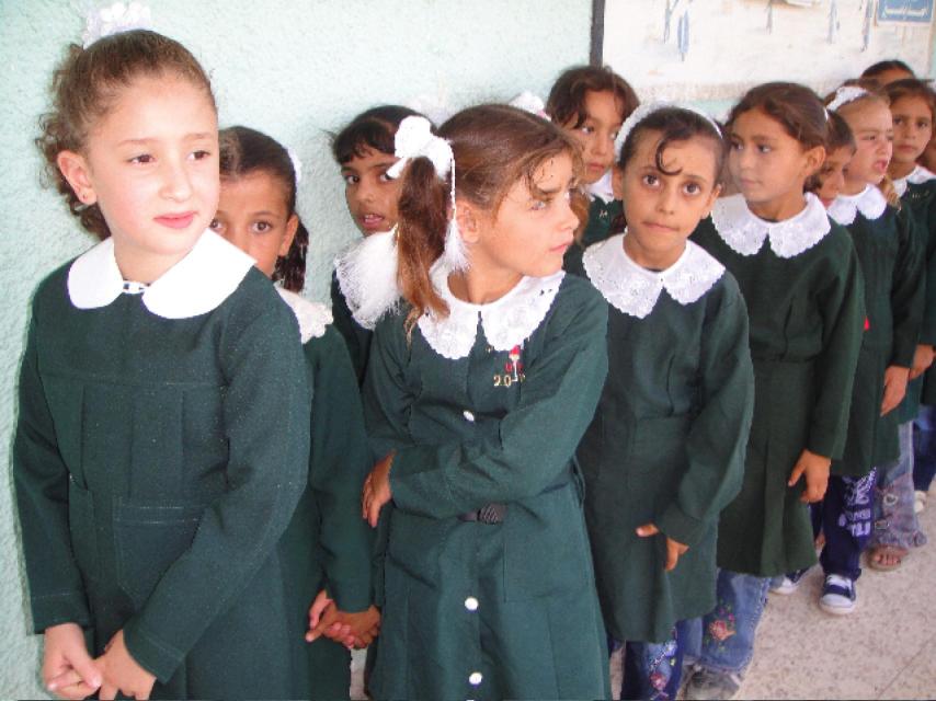 Niñas de un centro de educación diferenciada./