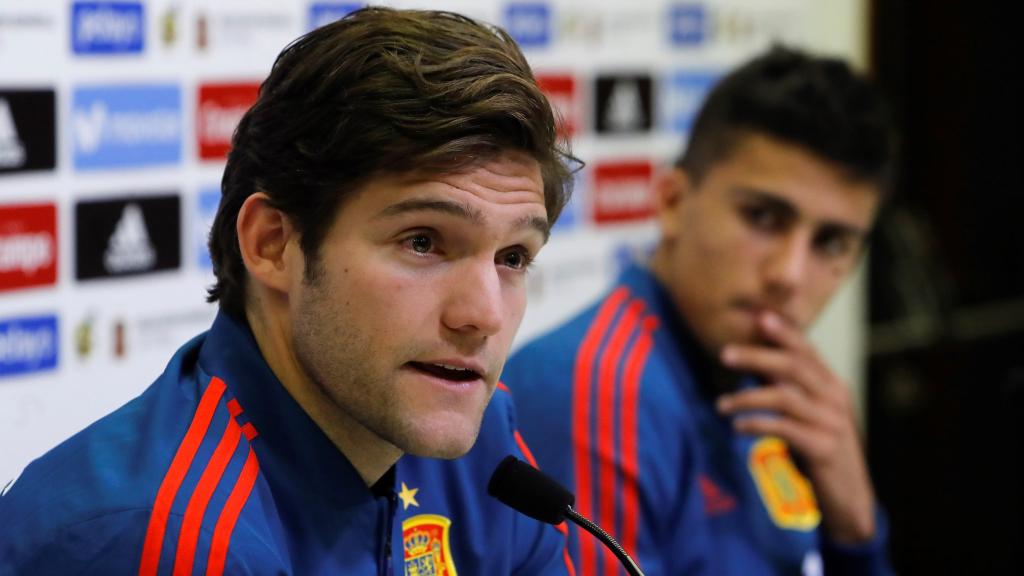 Ser insustituible en el Chelsea ha hecho internacional, por fin, a Marcos Alonso.