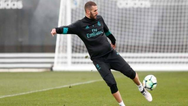 Benzema, durante un entrenamiento del Real Madrid