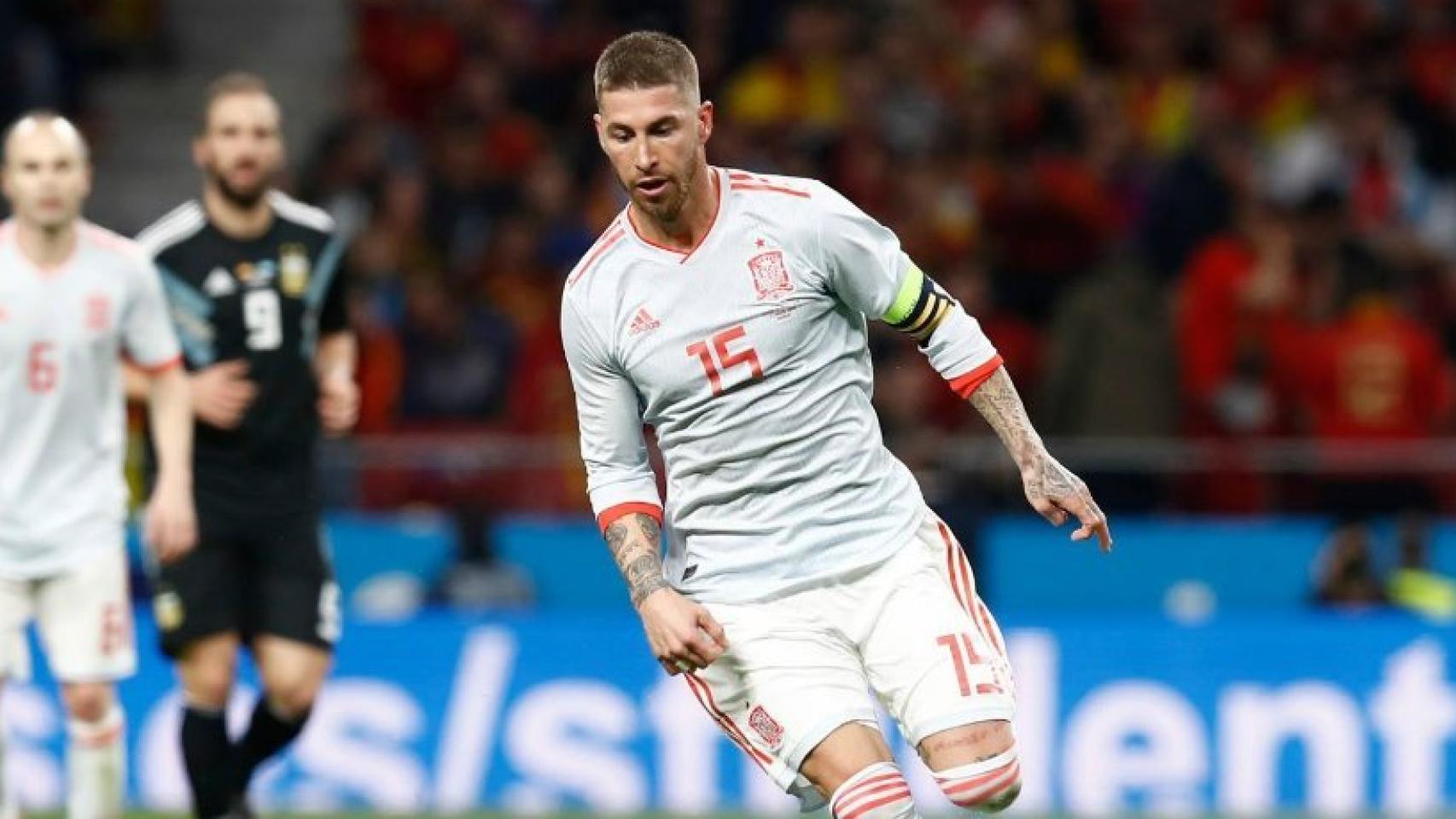 Ramos con España. Foto: Facebook (@SeFutbol).