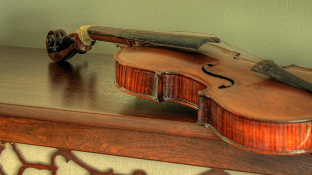 Stradivarius violin 2