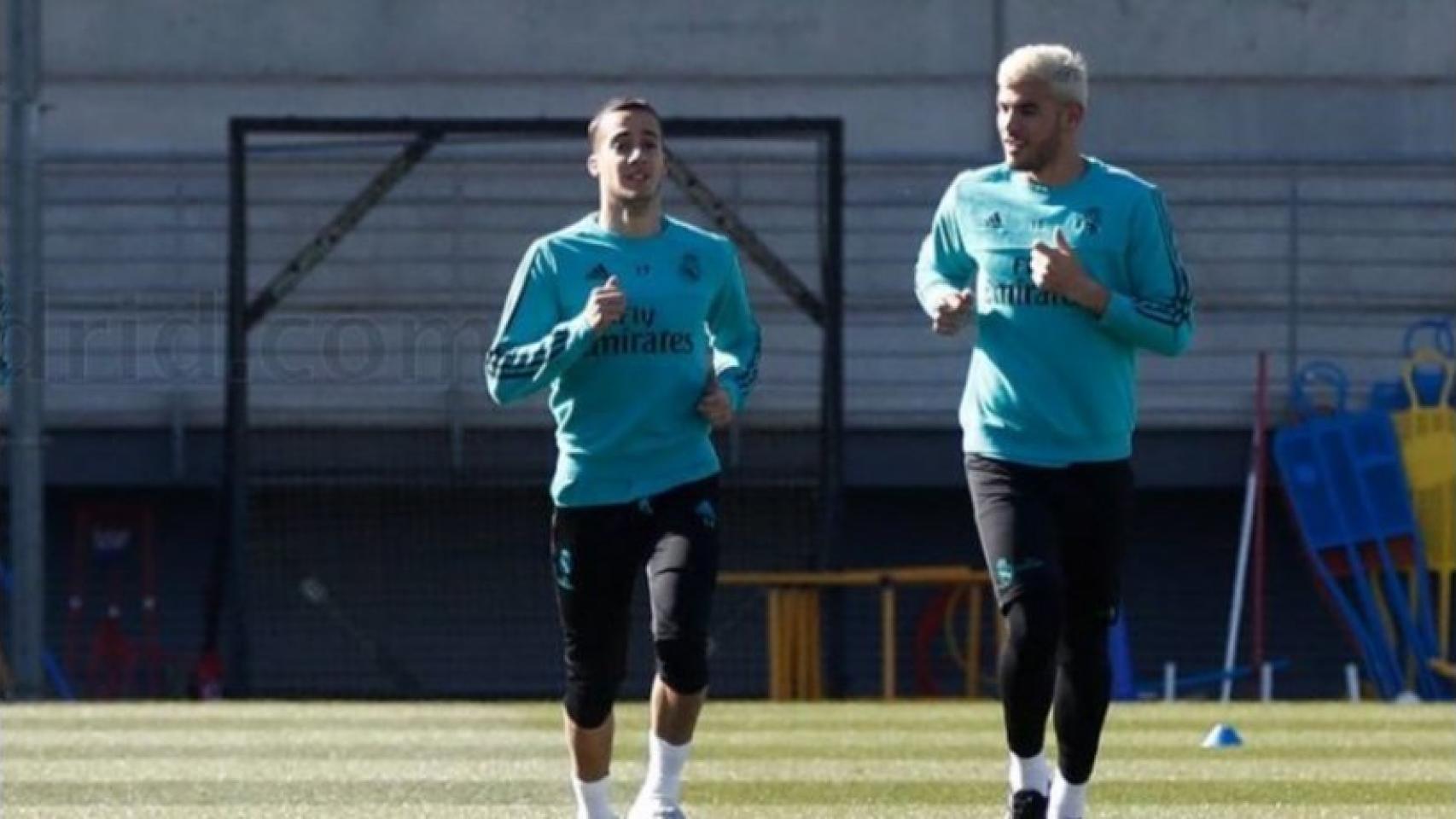 Lucas y Theo Hernández, en el entrenamiento del Madrid
