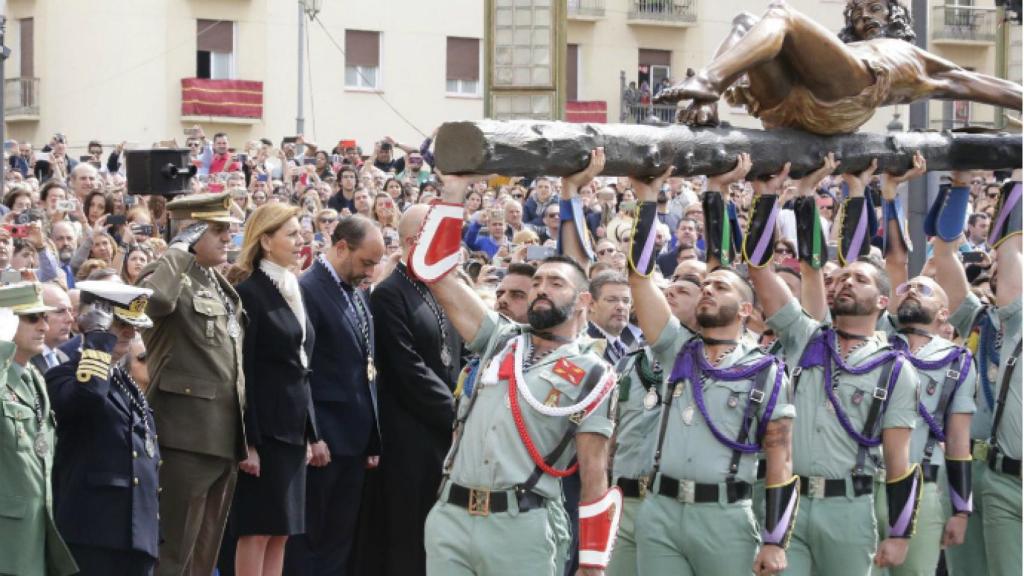 Cospedal en la procesión del Cristo de la Buena Muerte de Málaga este Jueves Santo