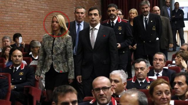 Annabel Marcos, junto al exdirector de lo Mossos, Pere Soler, y el exmajor Josep Lluís Trapero