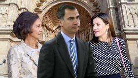 El rey Felipe VI en medio de las dos reinas, en un montaje de JALEOS.