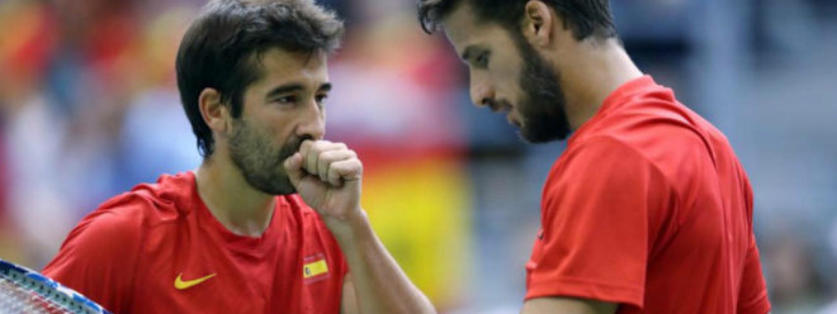 Feliciano López y Marc López, en un partido con España de Copa Davis.