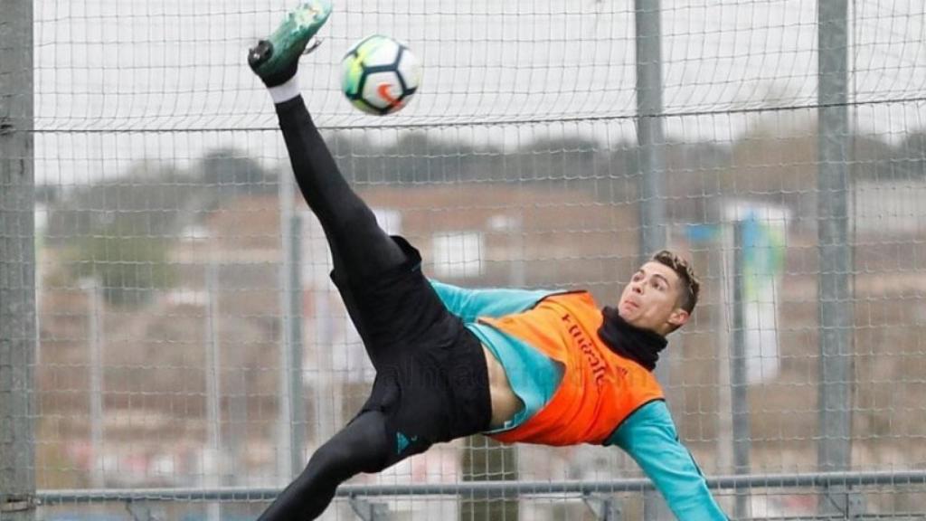 La chilena de Cristiano en el entrenamiento