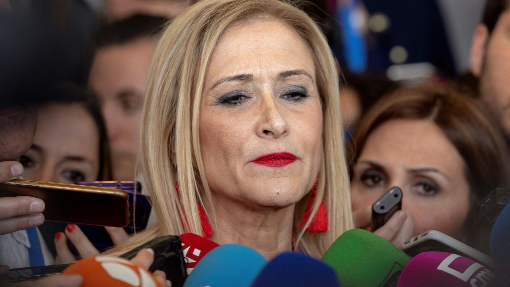 La presidenta de la Comunidad de Madrid, Cristina Cifuentes, este sábado en Sevilla.