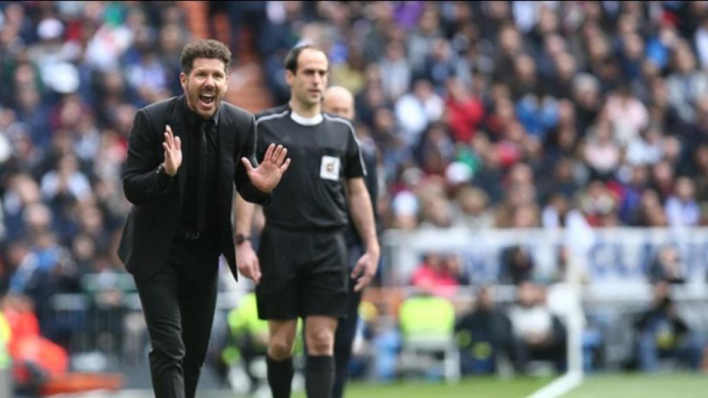 Simeone, en el partido contra el Madrid. Foto: atleticodemadrid.com