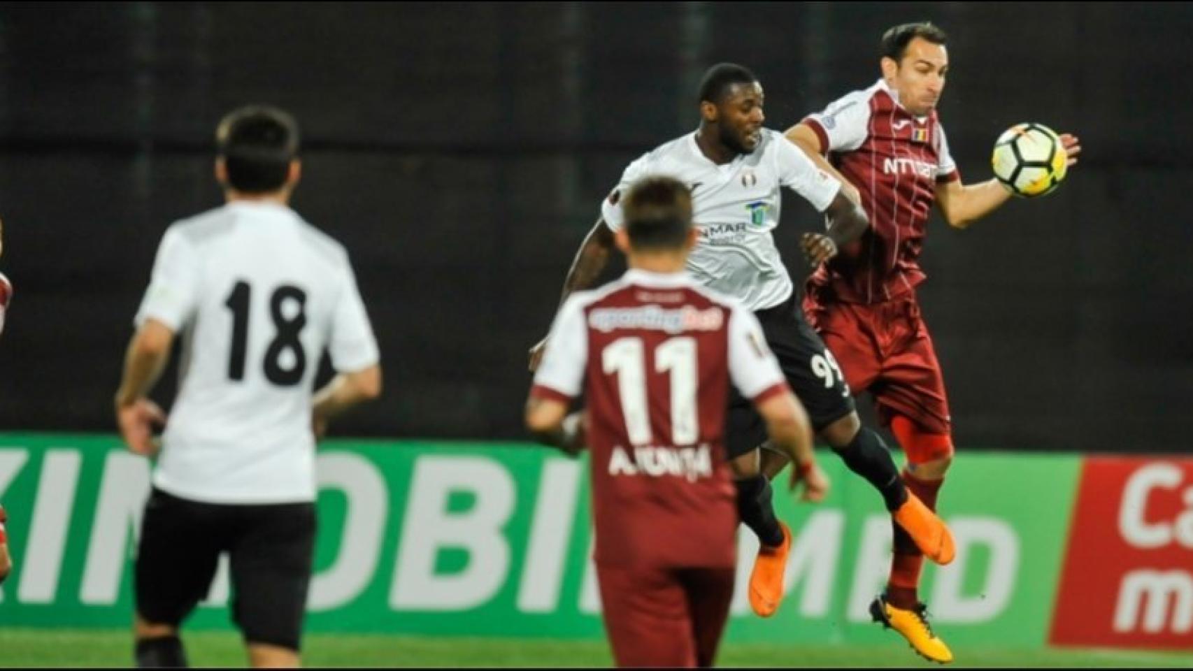 Jugadores del CFR Cluj durante un partido. Foto: cfr1907.ro