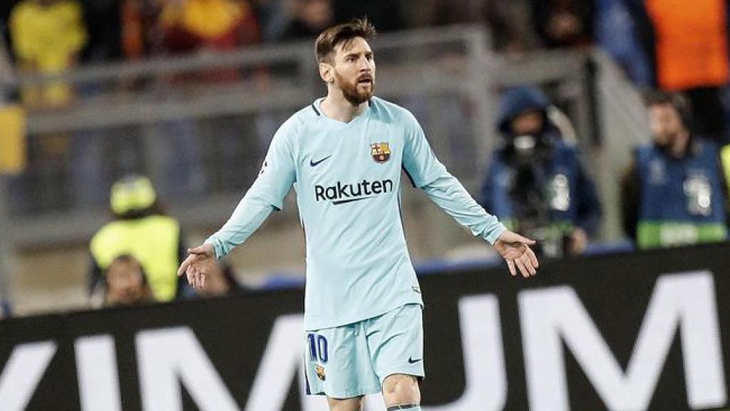 Leo Messi se lamenta tras la derrota contra la Roma.