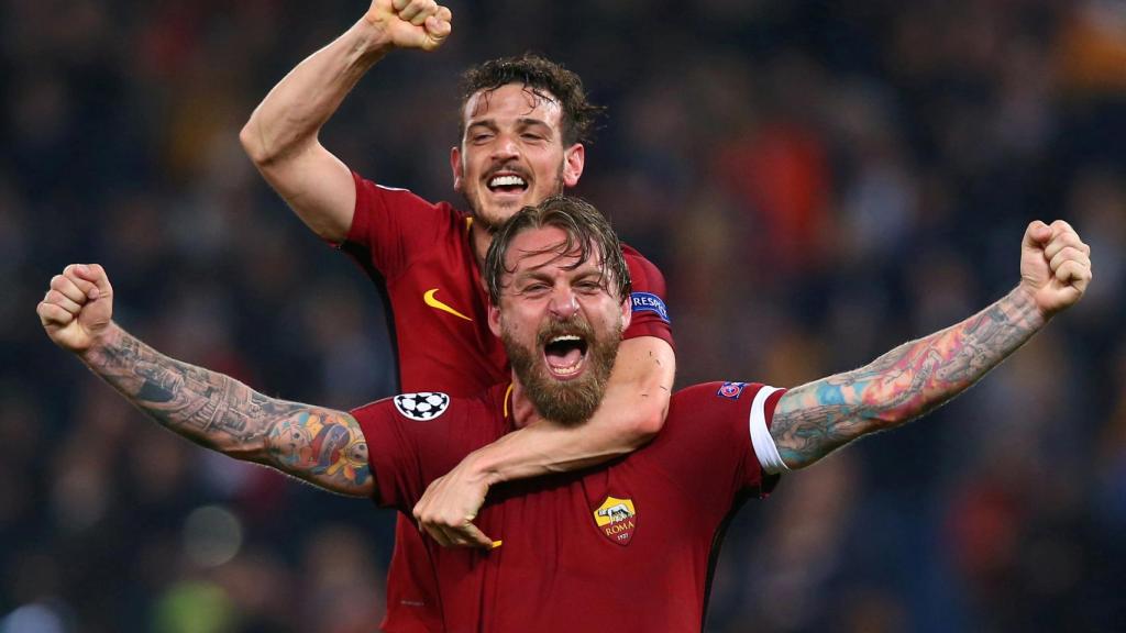 De Rossi celebra la clasificación para semifinales de la Roma.