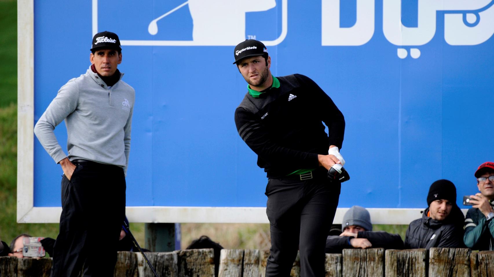 Rafa Cabrera-Bello y Jon Rahm durante la disputa de la primera jornada del Open de España.