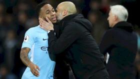 Sterling y Guardiola. Foto mancity.com