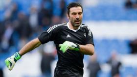 Buffon calienta en el Santiago Bernabéu. Foto Twitter (@juventusfc)