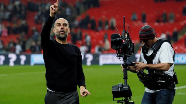 Pep Guardiola celebra la victoria contra el Tottenham.