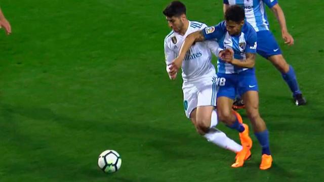 Asensio reclama penalti