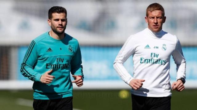 Nacho entrena en solitario junto a un componente del cuerpo técnico