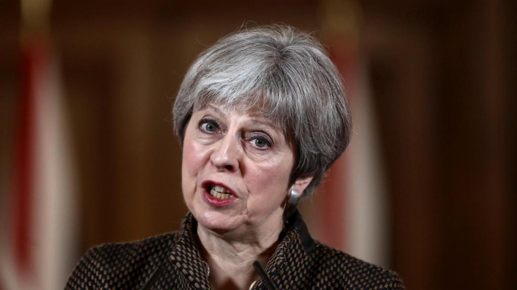 Theresa May durante su comparecencia del sábado