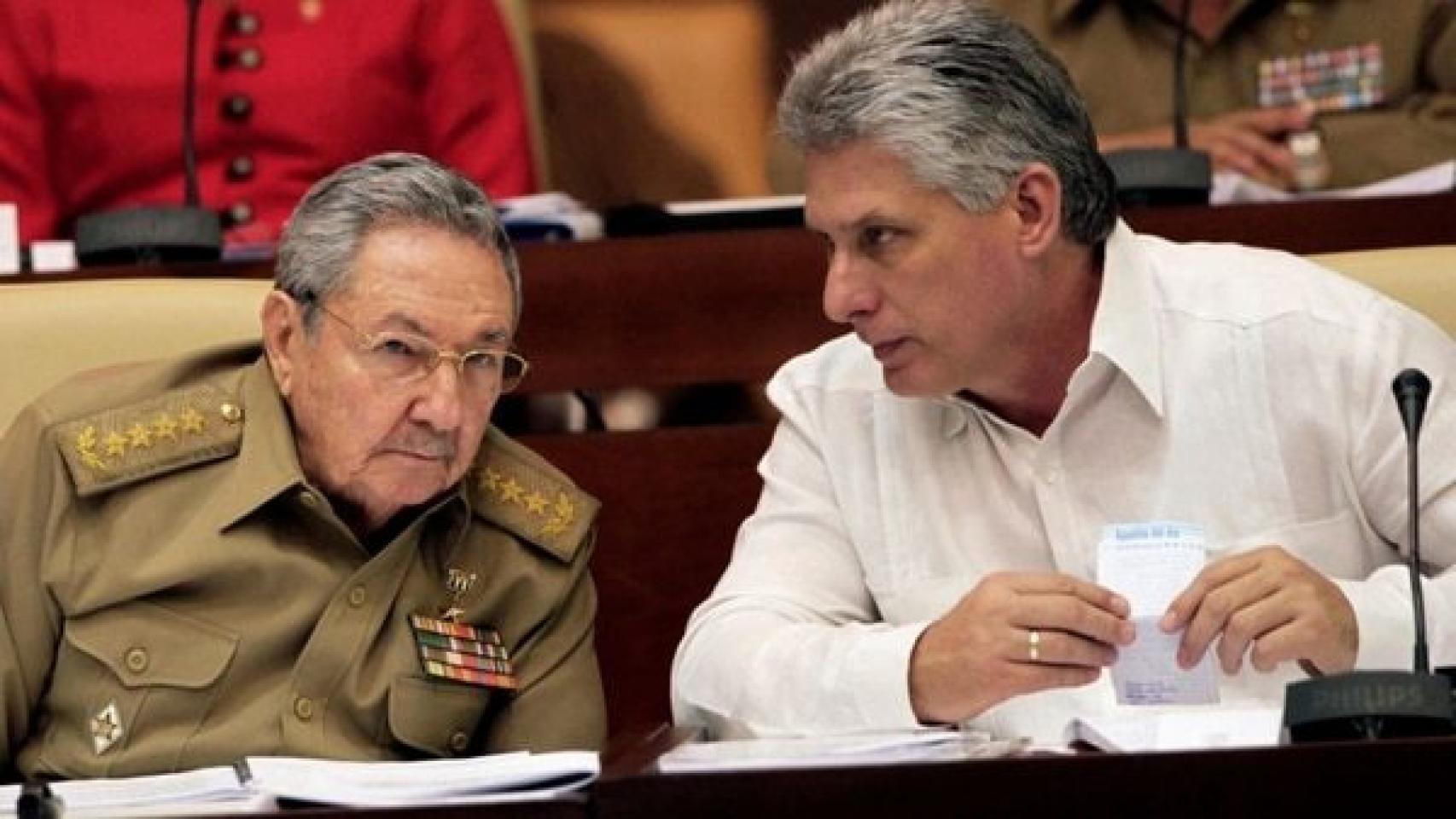 Raúl Castro y Díaz-Canel.