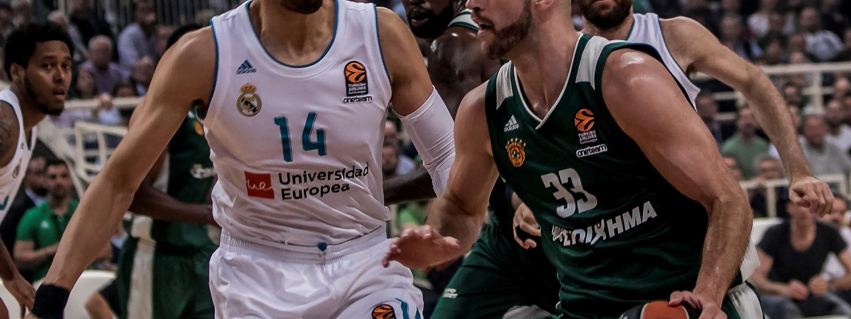 Gustavo Ayón en el primer partido entre Panathinaikos y Real Madrid.