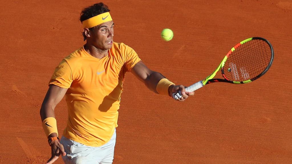 Nadal, haciendo una dejada en Montecarlo.