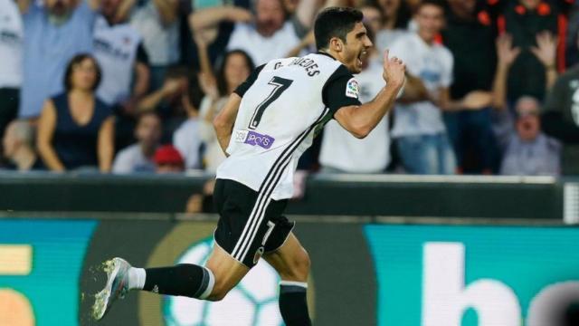 Guedes celebra un gol con el Valencia. Foto: Twitter (@valenciacf).