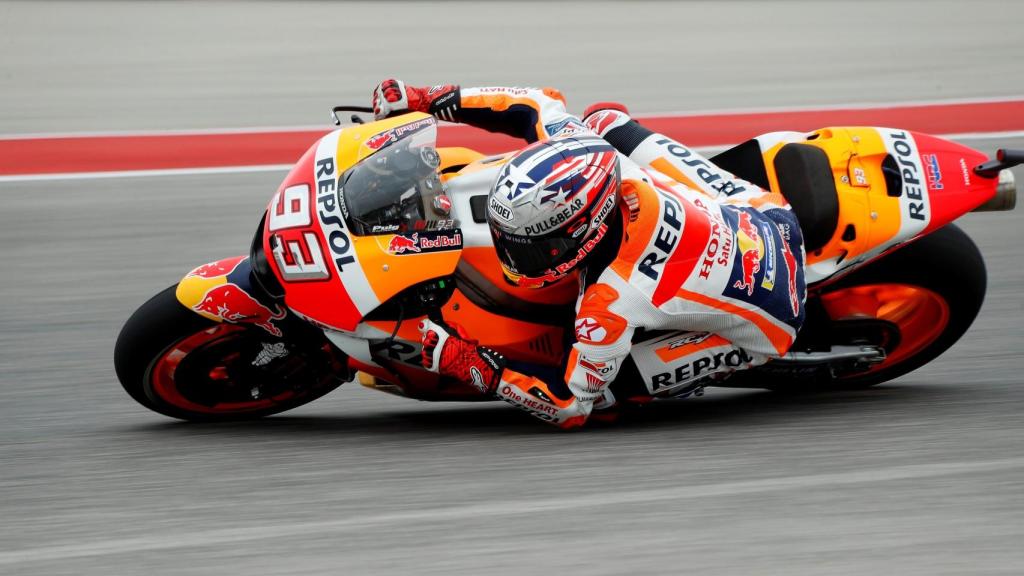 Marc Márquez traza un viraje durante la sesión de clasificación en el COTA de Austin.