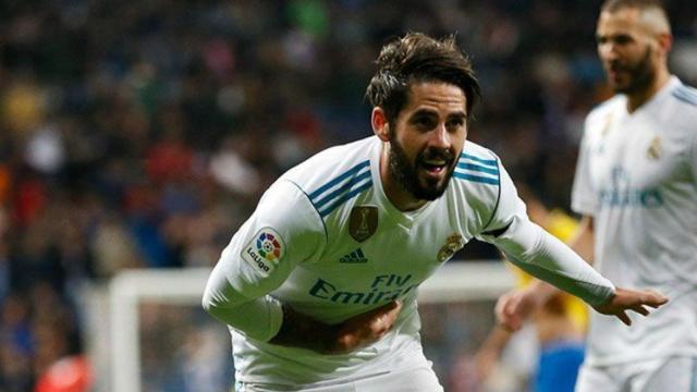 Isco celebra su gol con una reverencia