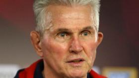 Heynckes, en rueda de prensa.  Foto: Twitter (@FCBayern)