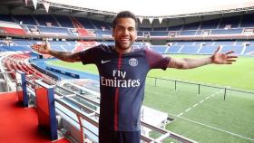 Alves. Foto:psg.fr