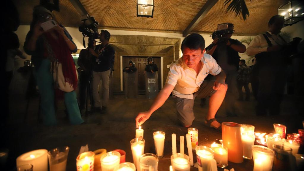 Manifestación en memoria de las víctimas