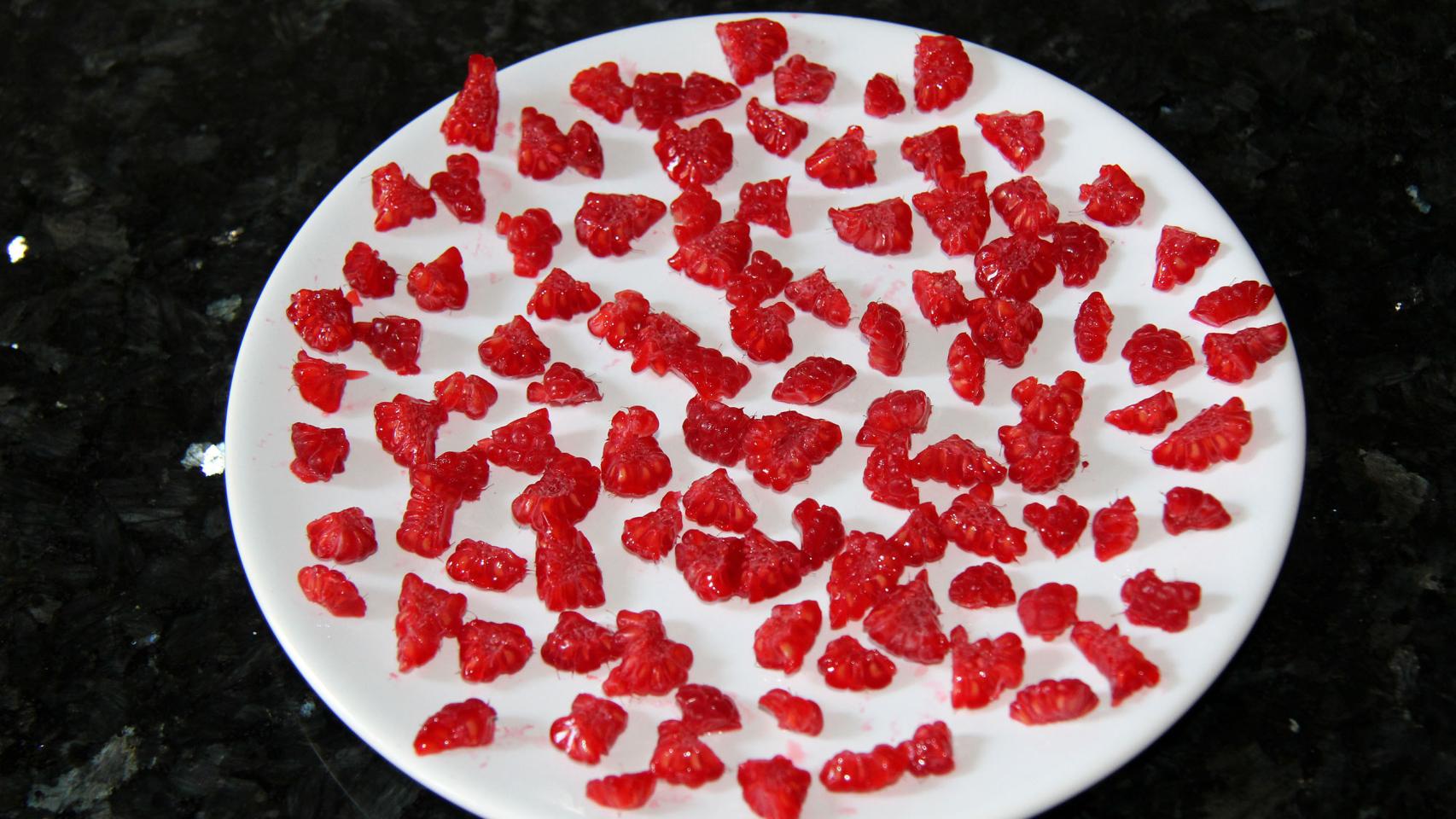 GALLETAS DE AVENA Y PANELA CON FRAMBUESAS 01