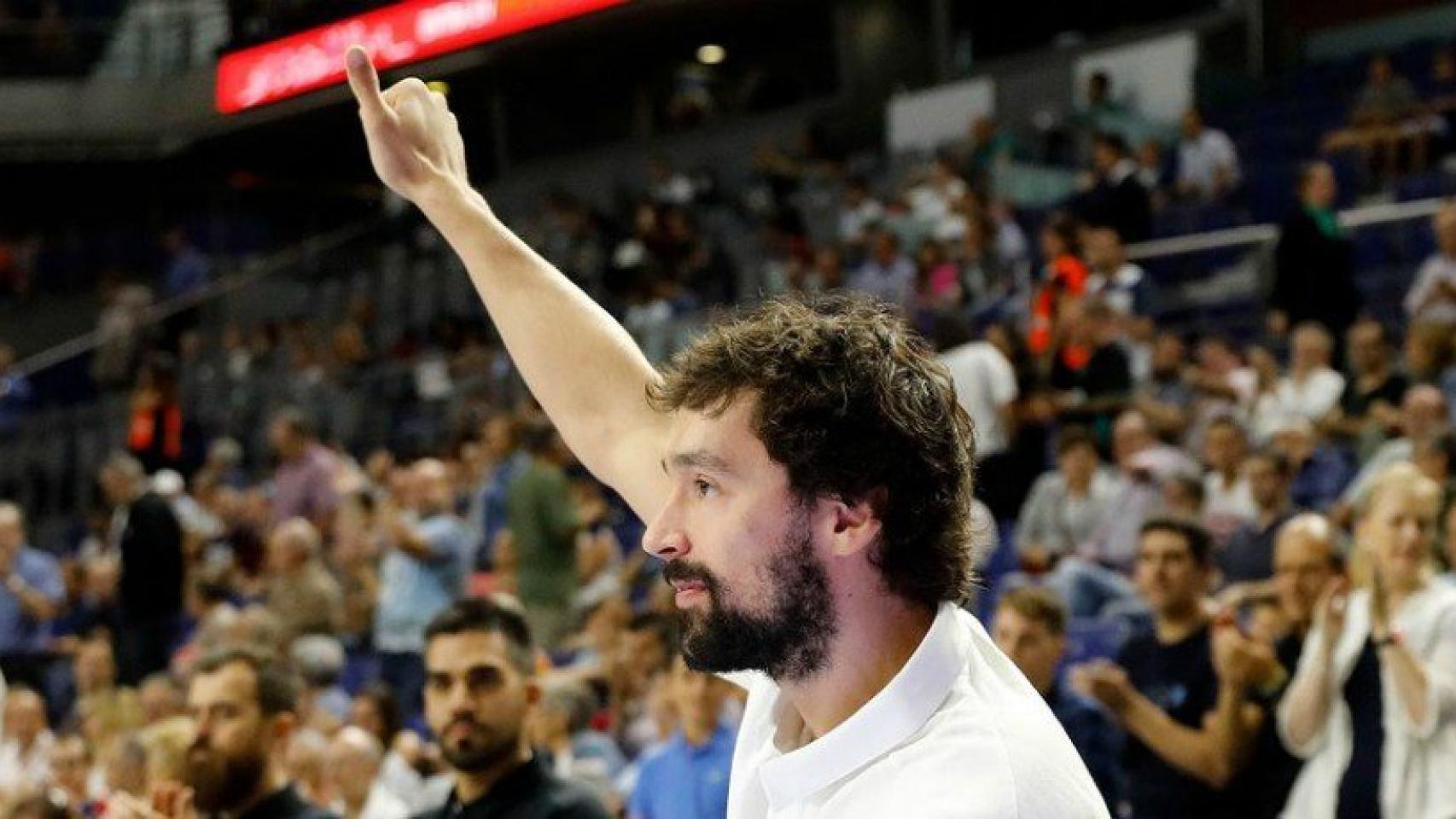 Llull agradecido a la afición. Foto twitter (@ACBCOM)