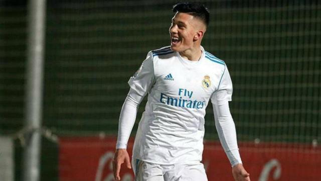 Cristo celebra un gol con el Castilla