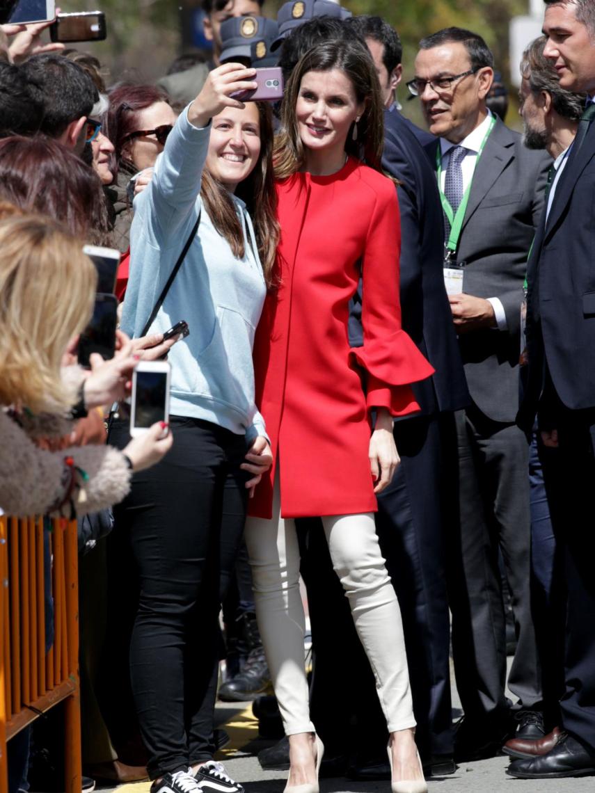 Letizia recibió el cariño de Huelva.