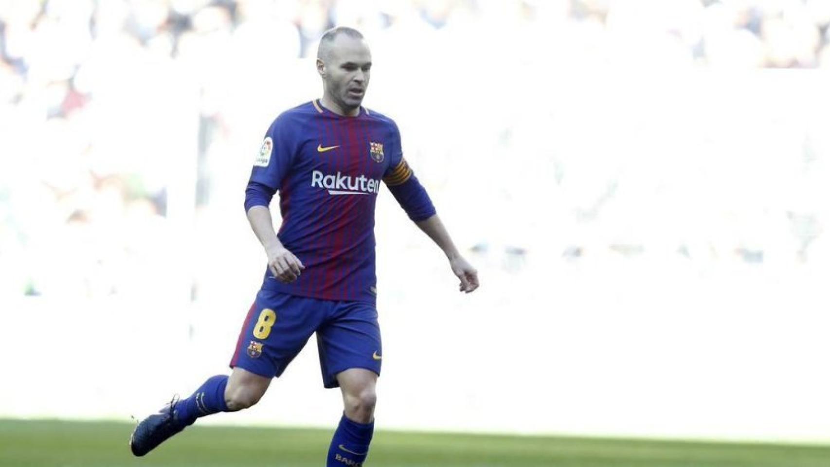 Iniesta, en El Clásico. Foto. Twitter (@FCBarcelona_es)