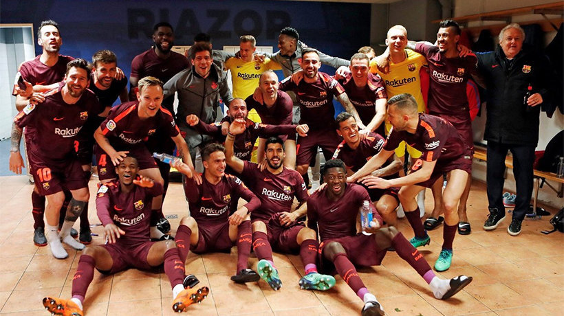 El Barcelona celebra La Liga en Riazor