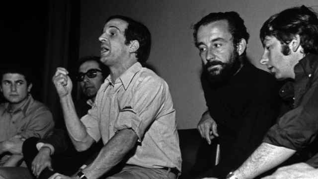 Godard, Truffaut y otros directores parando la proyección de Peppermint Frappé.