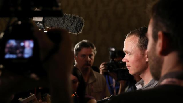 Chris Froome, durante su comparecencia ante los medios.