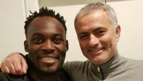 Michael Essien y José Mourinho. Foto: Instagram (@iam_ess)