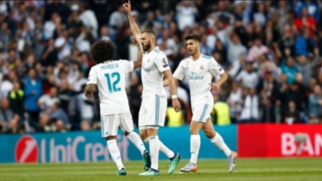 Benzema celebra su gol al Bayern Múnich