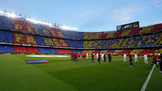 Mosaico del Camp Nou para El Clásico. Foto: Manu Laya/El Bernabéu