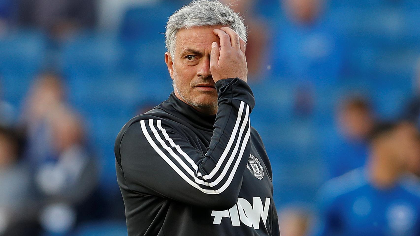 Mourinho, durante un entrenamiento con el Manchester.